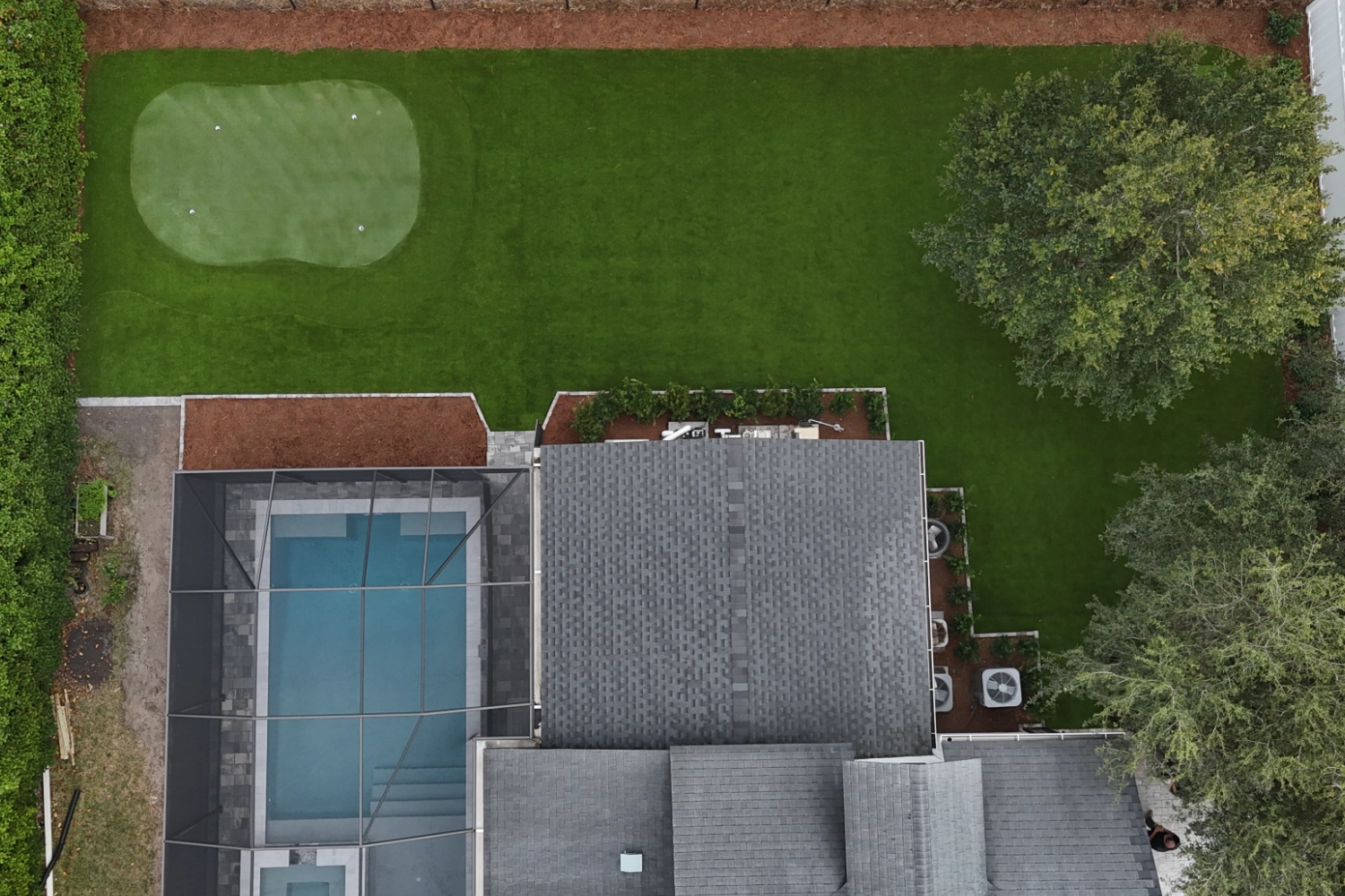 backyard artificial grass installation