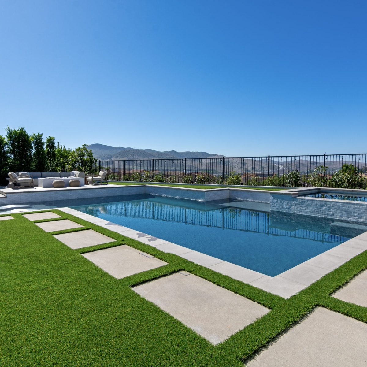 Jacksonville Artificial Grass Lawns and Landscaping