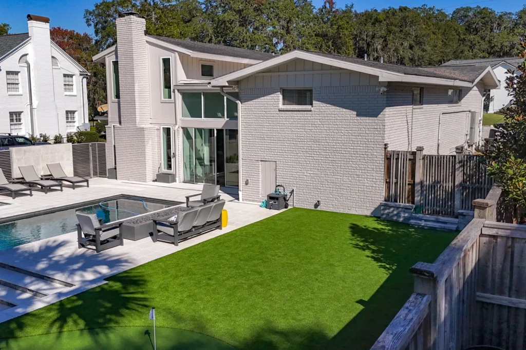 backyard pool & putting green